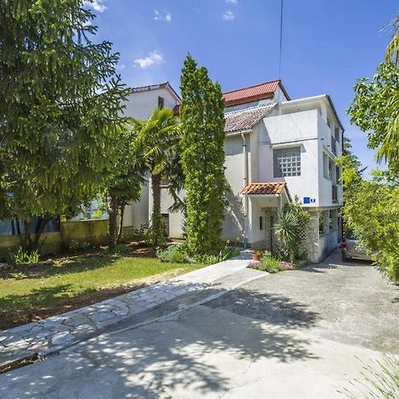 Apartman Laurus Malinska Εξωτερικό φωτογραφία